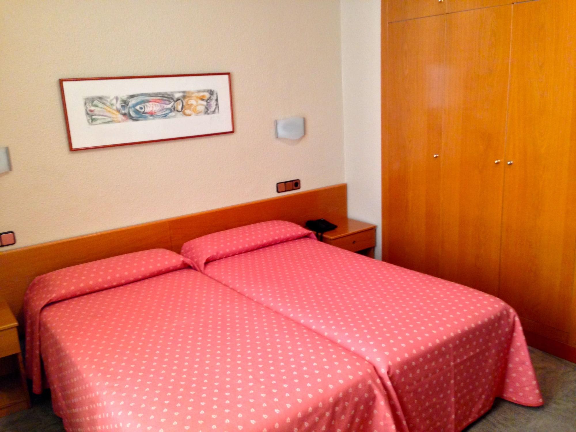 Hotel Pelayo Барселона Экстерьер фото